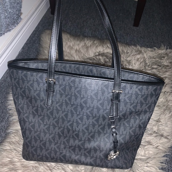 ‼️SOLD - Michael Kors Jet Set Bag - Picture 2 of 6